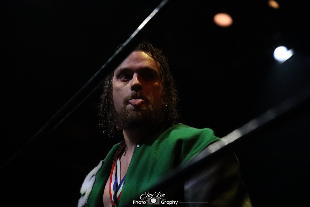 JayLeeAC's tweet image. The #Headoftheclass @FlyingVTheatre @LoganLaroux @electriconeal @TheShooterKM