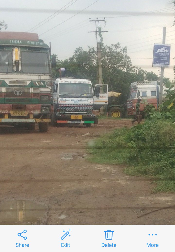 Petroleum product pilferage at @Maldatown near NH34. This place  Famously known for oil pilferage .. None of government officals take action against dis place... Who is accountable for dis ? @IndianOilcl officals failed to perform der duties in Malda town.