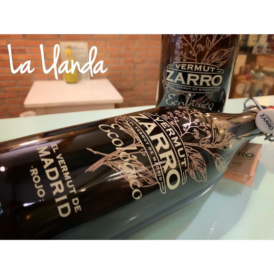 No hay nada ni nadie más natural que nuestro #vermutecologico… ¡El primero del mundo 100% natural! 🌳🍁
📷: @lallandavermutbar
.
.
.
#elvermutdemadrid #vermutzarro #zarro #vermut #vermutecologico #ecologico #eco #madrid