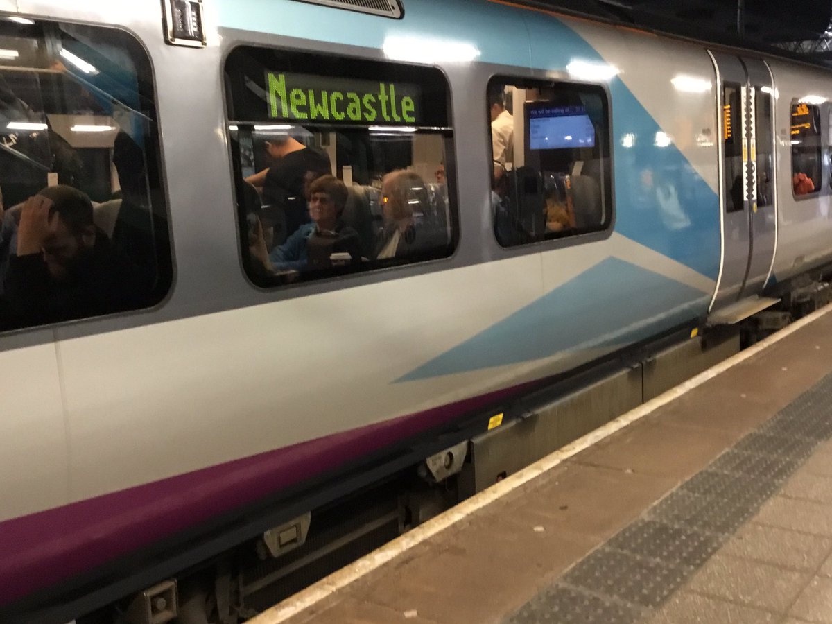 CicelyTmd's tweet photo. 1P21 1020 Manchester Airport to Newcastle
TransPennine Express service @ 1045 at MCV ,
Full to the roof and baggage blocking every doorway.
MIA - North East routes should be 6 cars minimum
Wake up @TPExpressTrains @TPEassist #CrowdedAgain
YES I would like a reply Transpennine https://t.co/1zv8nhxOoB