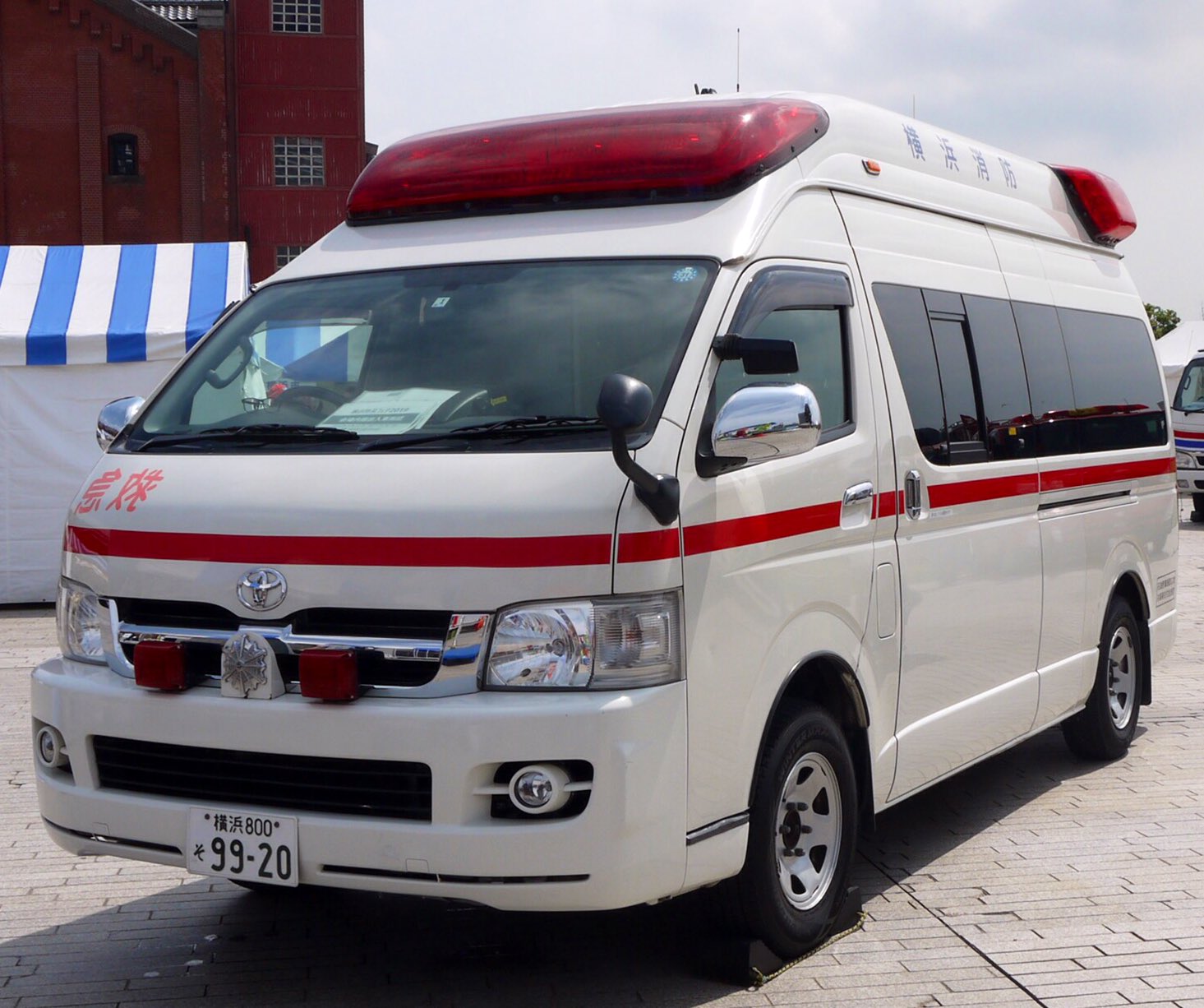 救急車2 Er75PnlUYAQYNXN.jpg