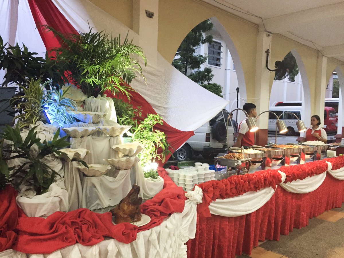 sbu_medsc's tweet photo. Salubong Dinner for our Bedan PLE examinees ✨ #TheREDPride #BoardOperations2019 #ConqueROARs https://t.co/yIs0lwFPUA