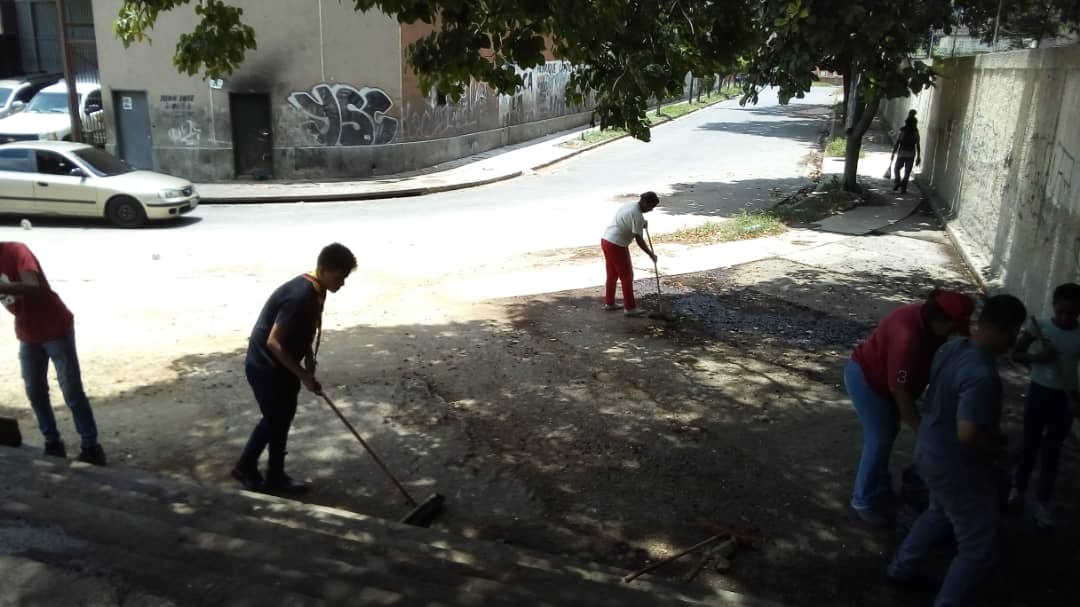 UEN LICEO DE APLICACIÓN tweet media