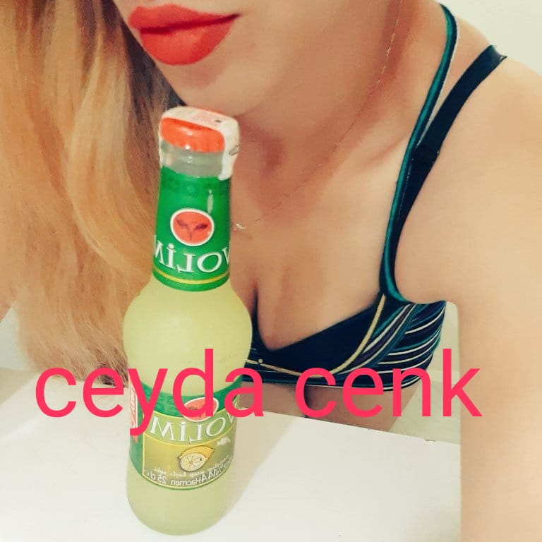 Mersin yanıyor sıcakk bu gün ne yapsak acaba 😜😜😜💋💋💋