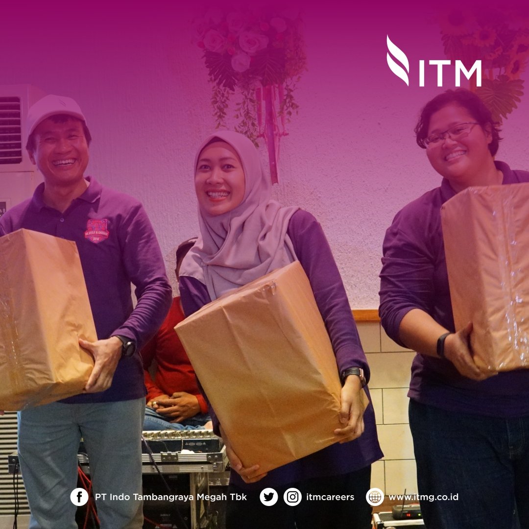indotambangraya's tweet photo. In the Employee Gathering, we did an Amazing Race going around many landmarks in Cirebon. It gave a chance for employees to know Banpu Heart deeper and experience the history and culture there. We also had dinner with Sultan Cirebon.
#ITMG #ITMCareers #BanpuHeart #OurWayInEnergy https://t.co/JCY2EUa3Iy