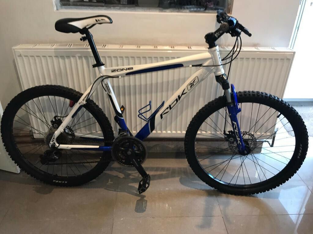 MJ's BIKE WORLD on Twitter: "Reebok Zone 26" men's mountain bike. disc brake, 8 gears, computerized gear lever, aluminium frame to give it a lighter weight and resist rusting, quick release