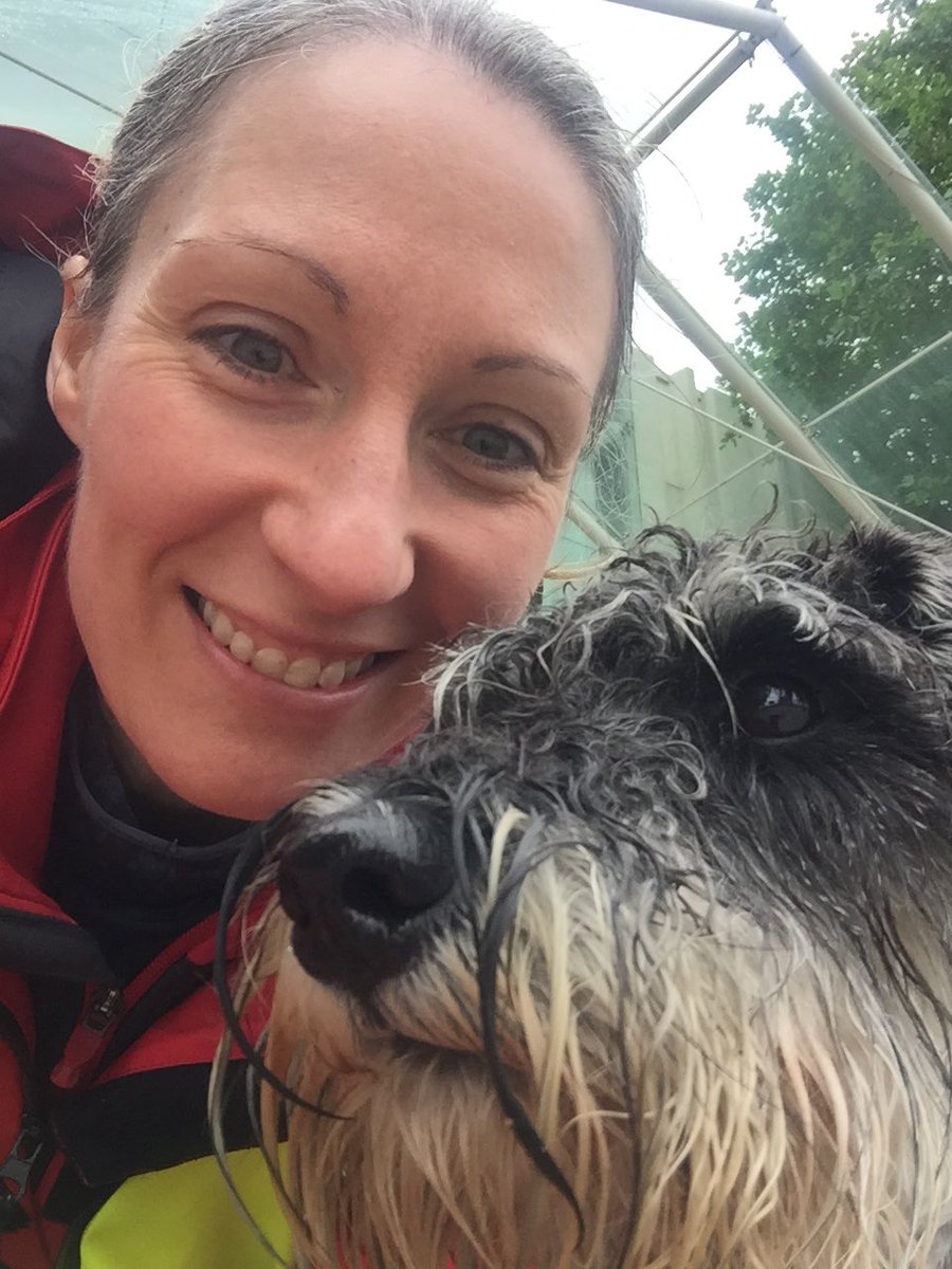Me &amp; the mutt marshalling <a href="/lifeleisureUK/">Life Leisure</a> <a href="/BIGEventSeries/">THE BIG EVENT SERIES</a> in #Stockport.  Fabulous to see so many people moving more &amp; just trying to run/ walk/ jog the best they can @GmMoving #thatcounts