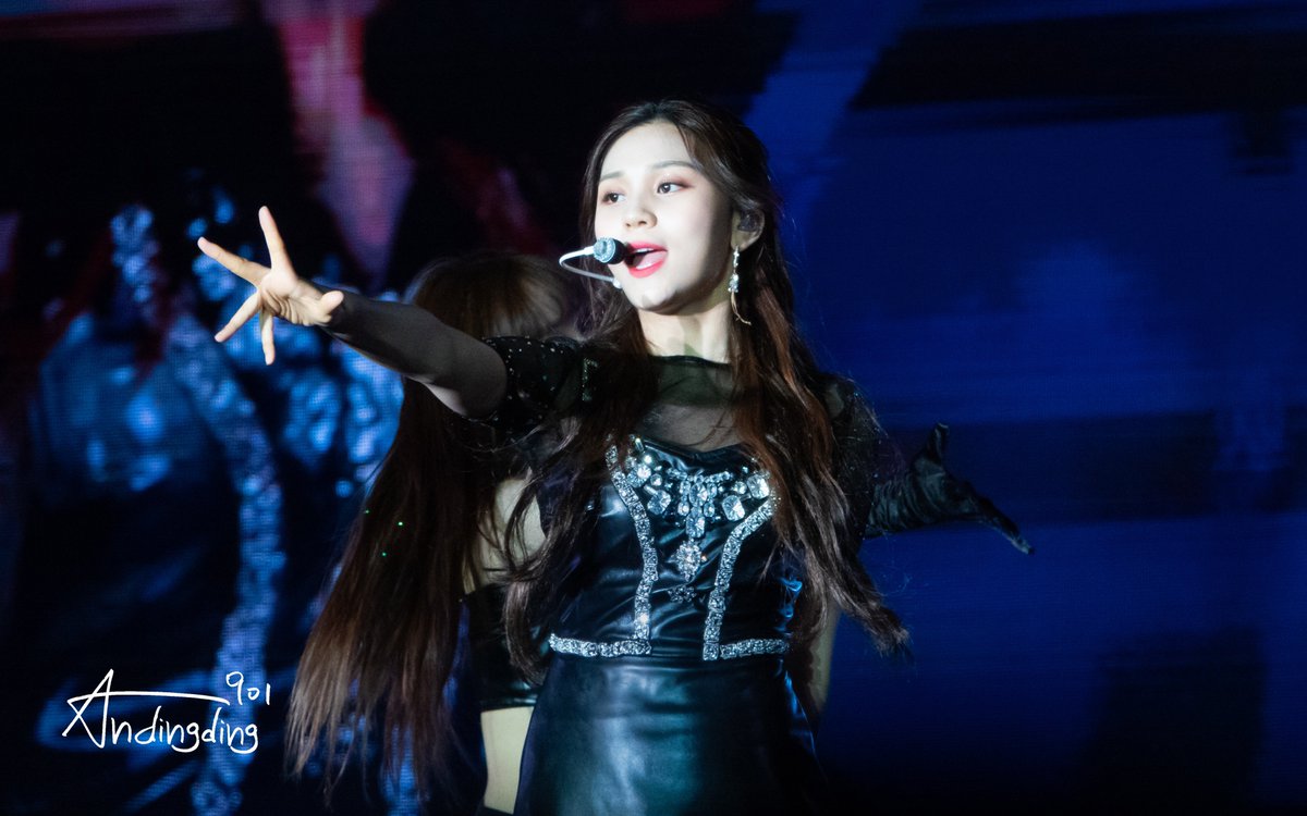 andingding901's tweet photo. 190803 #GoGoGfriendinHK

#여자친구 #GFRIEND #ジーフレンド
#Umji #엄지 #김예원 #オムジ https://t.co/OKwt0NZdjz