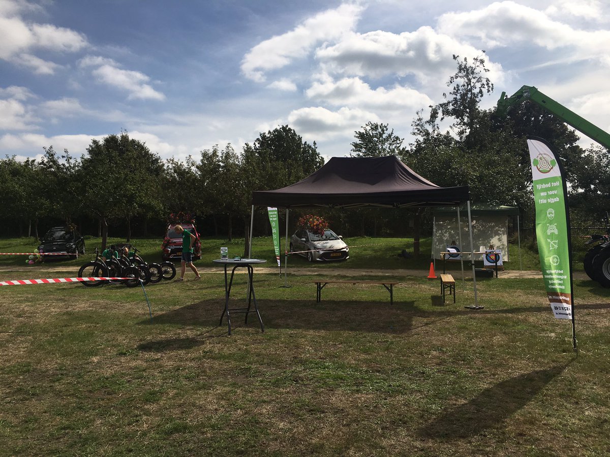 OutdoorPointNL's tweet photo. #Team #Outdoor #Point is er klaar voor! @corsofrederiks https://t.co/upqkabXoHN