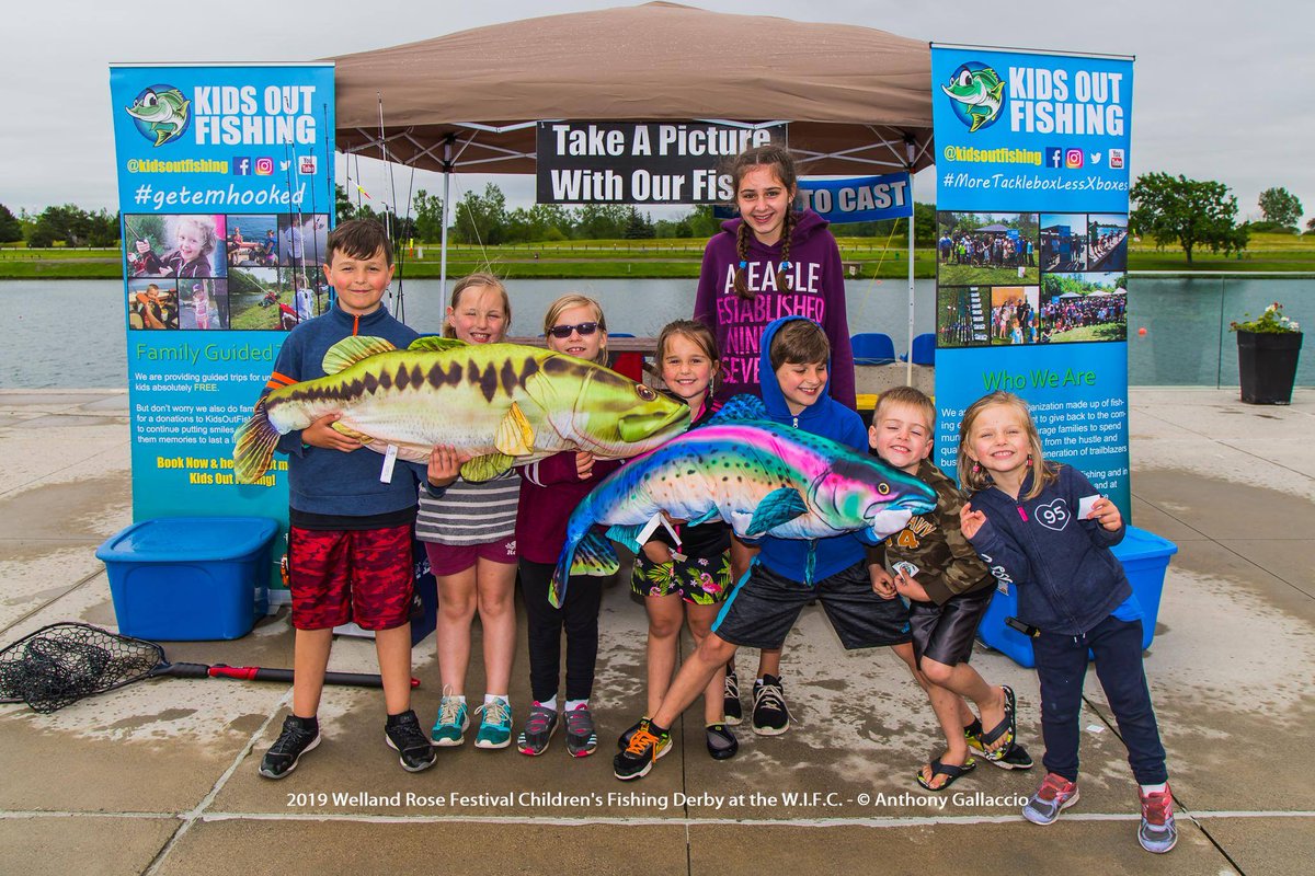 KidsOutFishing's tweet photo. #smiles don't lie, these #kids are having a blast
Every chance you can get the #family #outdoors and #fishing
#MoreTackleboxesLessXboxes #takeakidfishing #getemhooked https://t.co/BcCAMVBjT9