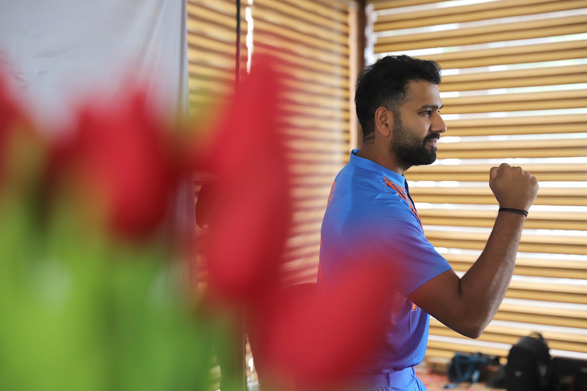 BCCI's tweet photo. Ready for a HITMAN show tonight?

Send in your best wishes for #TeamIndia as they take on South Africa in the 1st T20I.

#INDvSA https://t.co/S5i5Bufzjr