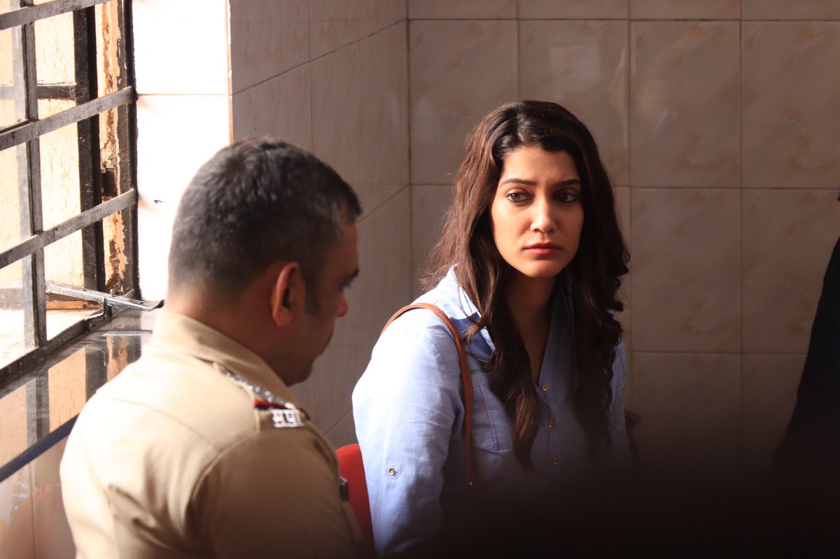 rose_audiovis's tweet photo. The digital adaptation — Marry Me Stranger, of @novoxeno’s book, is coming soon on your screens. Are you looking forward to watching it?
#MarryMeStranger #Entertainment #Series #StrangerTrilogy #Upcoming #UpcomingNext #ComingSoon
@anujajoshi93 @GOLDIEBEHL @ApplauseSocial https://t.co/XhUiyHjfow