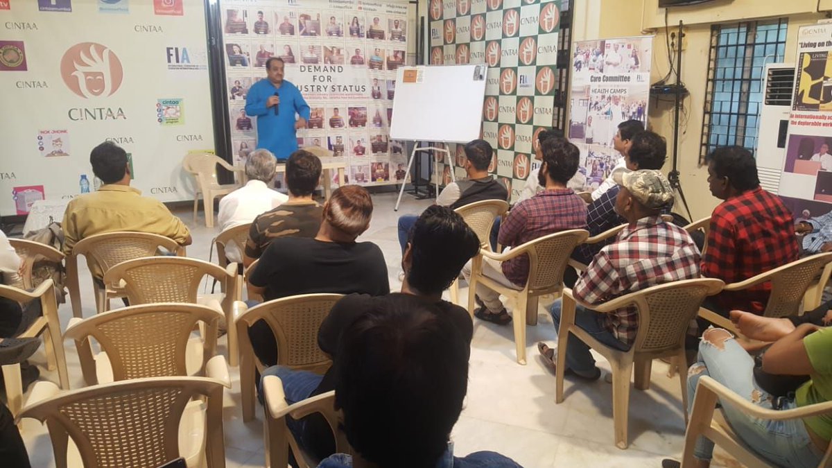 CintaaOfficial's tweet image. #CINTAA #InteractiveWorkshop #AbdulRashidMehta #SessionPhotos
@sushant_says @DJariwalla @deepakqazir @amitbehl1 @SuneelSinha @ayubnasirkhan @sanjaymbhatia @NupurAlankar @rakufired @RajRomit @JhankalRavi