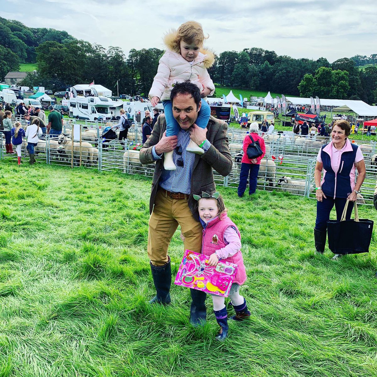 Agronomysilvers's tweet photo. Fantastic day out @HodderShow yesterday plenty to see and do good weather and a few beers cannot go wrong @hodder_showcow #vintagetractors #cattle #hoddervalleyshow #localshow https://t.co/UCvl1PXyYa