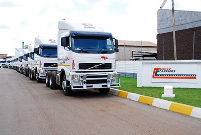 KingJayZim's tweet photo. #KingsFactoids The term ‘Gonyeti’ 2 describe a haulage truck came 2 being when Cargo Carriers boss Rautenbach Snr would scream at drivers,WHY AREN’T YOU GONE YET? Drivers later nicknamed him GONYETI.They’d b like ‘Hokoyo na Gonyeti’ when they saw him😜😛 https://t.co/0NuZC8aQnM