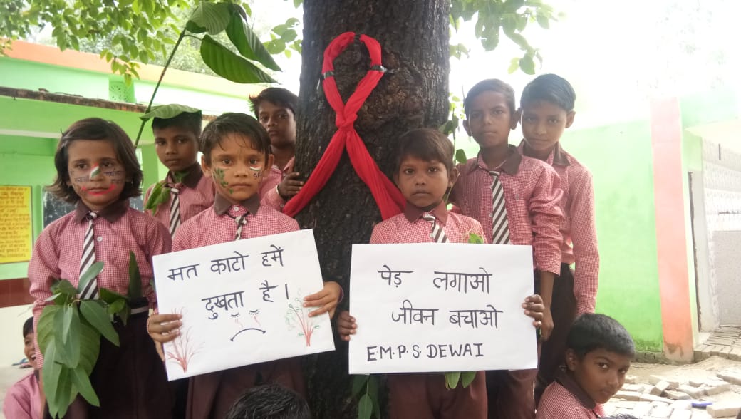 RedTapeMovement's tweet photo. @XRLearningRebel @_chloetom Thousands of teachers & students (#India) will #ActOnClimate & support #ClimateStrike through @RedTapeMovement, #afterschooltime. It will help to #ReduceEmissions, increase #SinkCapacity, maintain #EcologicalHomoeostasis & cause #awareness. #WeSupportGreta https://t.co/Tbr5XcYJgT https://t.co/sFW0wRG2Hw