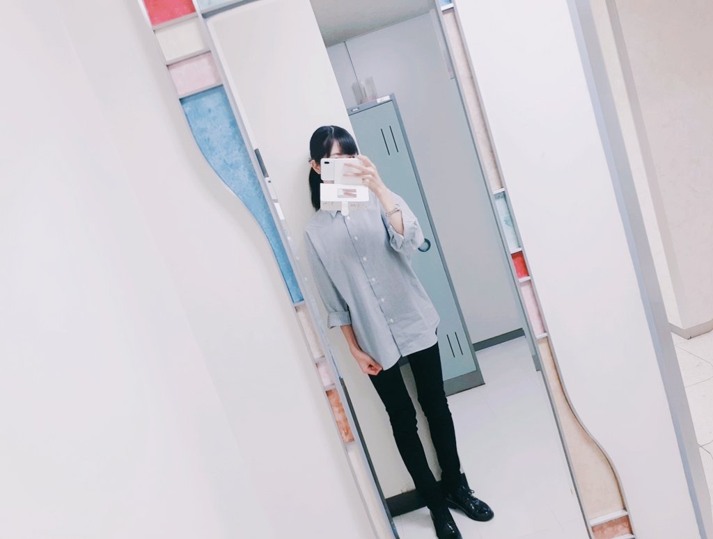 踊る幼女 در توییتر 今日の服装 格好良くて好きだけど 親に 美容師じゃん って言われた 踊る幼女 در توییتر 今日の服装 格好良くて好きだけど 親に 美容師じゃん って言われた