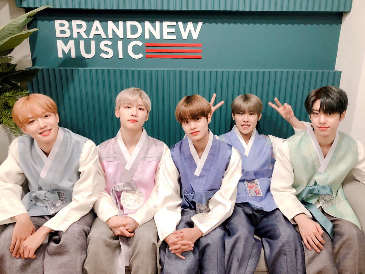 ChinguWorld's tweet photo. It's going to be @AB6IX's first event as a group in the Philippines! Don't miss the chance of seeing them live and close!
Hurry! Tickets are still available for #RAMFinMANILA #RAMF2019KpopConcert! Grab yours before it goes!
#AB6IX #์์ด๋น์์ค https://t.co/SeiwmzRYu1