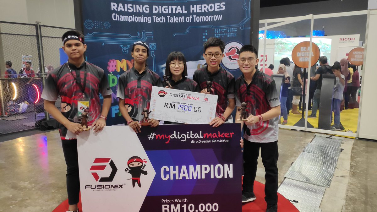 mymdec's tweet photo. After careful deliberation, the judges have chosen the winner. 

Smart Farmers are the champions of the Battle of Digital Ninjas, bringing back RM1900 and an additional RM10,000 thanks to Dato' Seri Ivan Teh of @fusionexint!

#MDM19 #mydigitalmaker https://t.co/cAcj4SgiUd