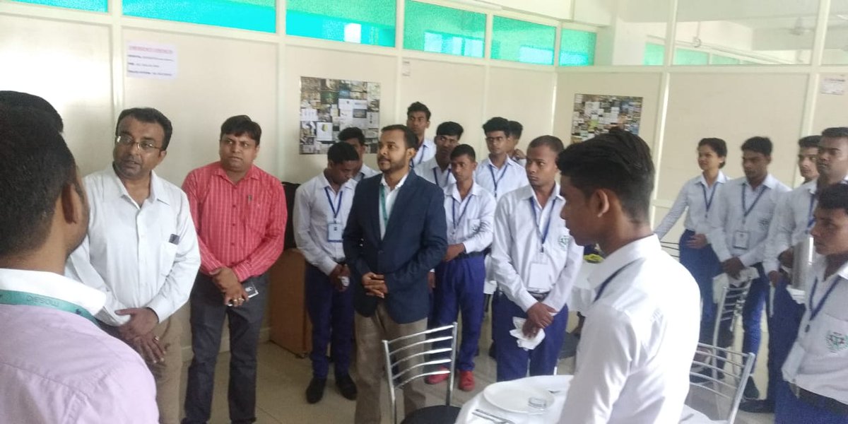 jsdms_jharkhand's tweet photo. Shri Amit kumar, @DcDhanbad visited @india_mosaic Mega skill centre operating under #JSDMS  and interacted with students undertaking training.
#skill #skilldevelopment #SkillMission #Skilling #SkillMomentum #skills https://t.co/9WTSXtgrSf