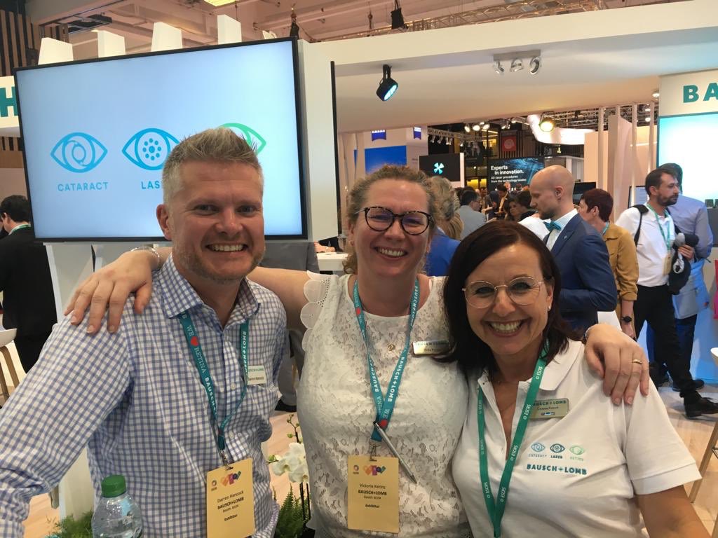 BauschSurgical's tweet photo. A smile as shiny as our instruments! Meet our gorgeous core team to learn more about the Storz Ophthalmic Instruments portfolio #TogetherWithBausch #ESCRS19 https://t.co/RoOUzRj0oG