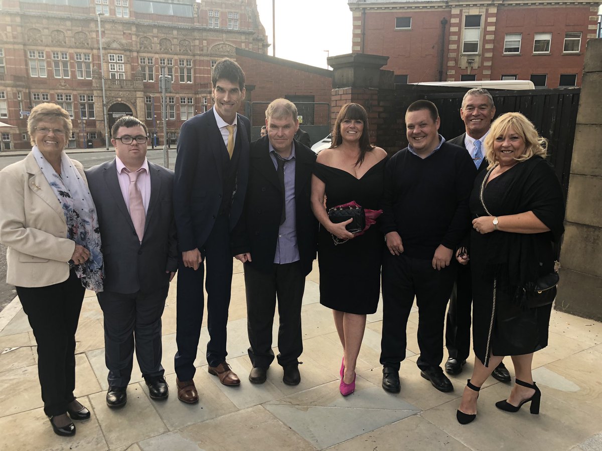 willow_project's tweet photo. We only went and won 🏆fantastic night @BBCLancashire  Community Hero awards project 2019 @GrahamLiver how proud are we !!! @Garden_Ninja @abbiedjones @TrustDianne @lancashirelife @BBCNWT @RogerJ_01 @annabelvtiffin  @FY7TownCouncil simply the best 🏆 https://t.co/kVp7czlZlC