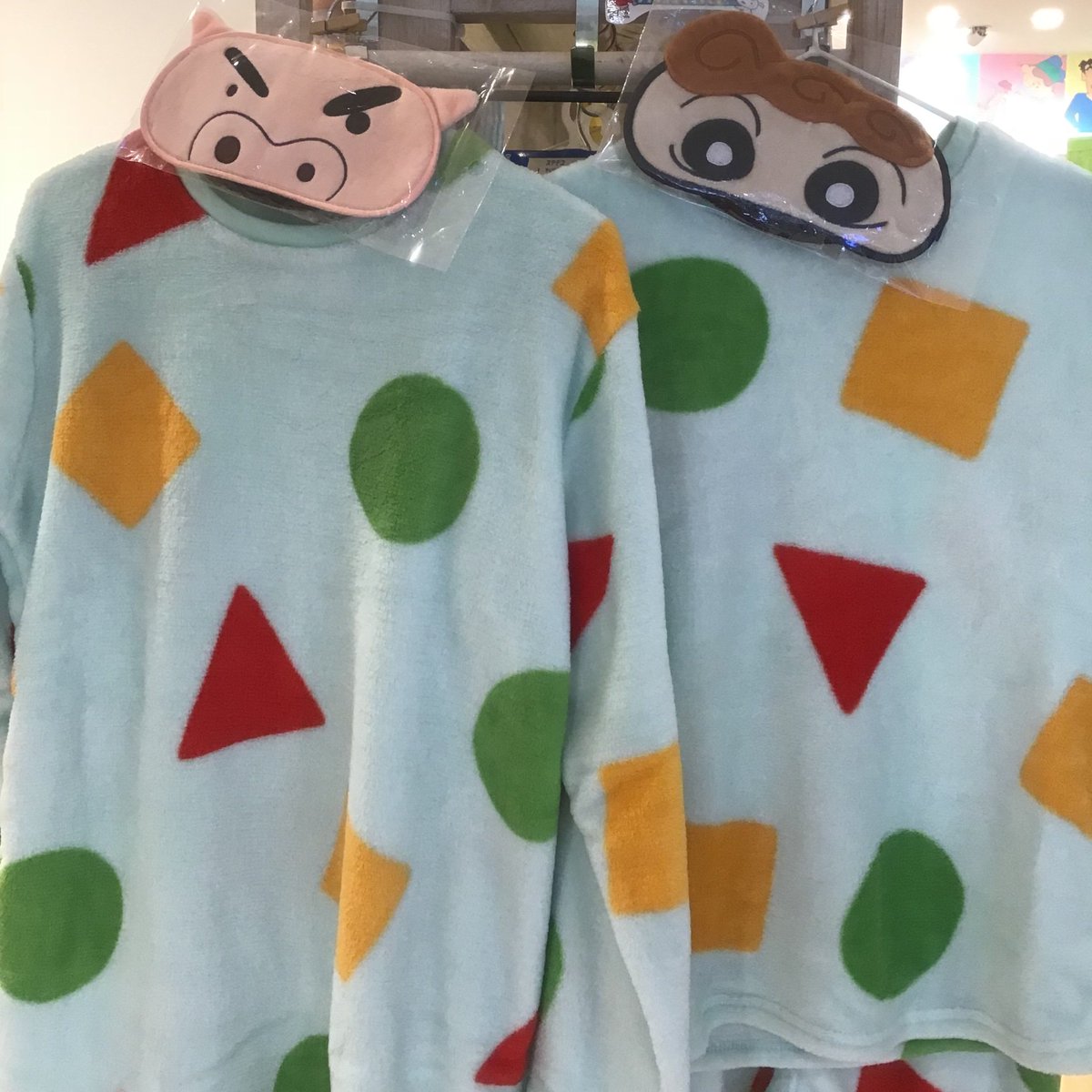 公式 クレヨンしんちゃんオフィシャルショップ アクションデパート仙台店 on twitter 今日も明るくオープンしております 本日モコモコ パジャマが再入荷致しました 温かくて気持ちのいい肌触りです 贈り物にもオススメ キッズサイズ 110 130cm 3500 税