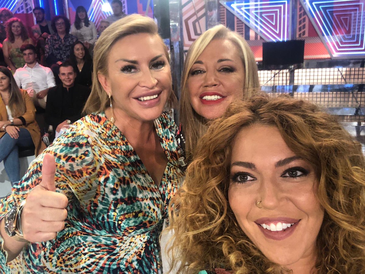Feliz Domingo Amores!!❤️🌈Comparto esta bonita fotografía con vosotros!!! De anoche en Sálvame de lux  en Tv5 en la mesa de debate del gran hermano!!! Con Belen Esteban y Sofía Cristo!!😘😘😘👍🥰