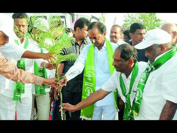 CpiSiva's tweet photo. ప్రకృతి వనరులును కాపాడాల్సిన ప్రభుత్వాలే నాశనం చేయ��ం వారి వినాశనం కు సూచిక. ఒక్కమొక్కనాటి ఫోటోఫోజు ఇవ్వడం కాదు కావాల్సింది.లక్షల మొక్కలు,వేల వన్యప్రాణులు,గిరిజనులు సంస్కృతిని కాపాడి ఇవ్వ��డి సారు ఫోజు.
నీరు-చెట్టు అని చెప్పిన చంద్రబాబు గారు కాంట్రాక్టు ల కోసం అయితే మాట్లాడేవారు. https://t.co/ebBbSfup82