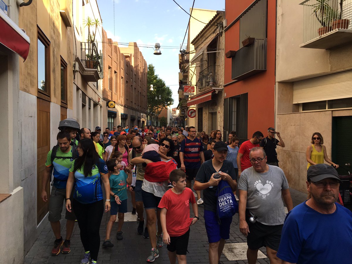 flavorcook's tweet photo. Hoy recorriendo territorio de proximidad participando en la XV edición de la #TransDelta Una caminata popular de 13,5km. organizada por @UecPrat , con inicio en el Prat de Llobregat, que pone en valor el Delta de Llobregat 🙌🏻🙏🏻🚶🏻♀️🚶🏼♂️ #turismebaixllobregat https://t.co/ibGJaI45AO