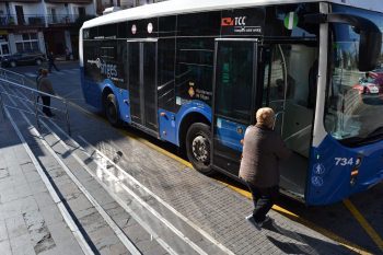 sitgesvida's tweet photo. Jornada de #bus urbano gratuito este lunes en el marco de la Semana Europea de la #Movilidad #busurbano #mobilitat #mesbicismillorsciutats
#alescolaenbici #alcoleenbici
#pelclima #mobilitatsostenible #mobilitatsegura… https://t.co/IH1i0DyOyx https://t.co/RjKajLUfS2