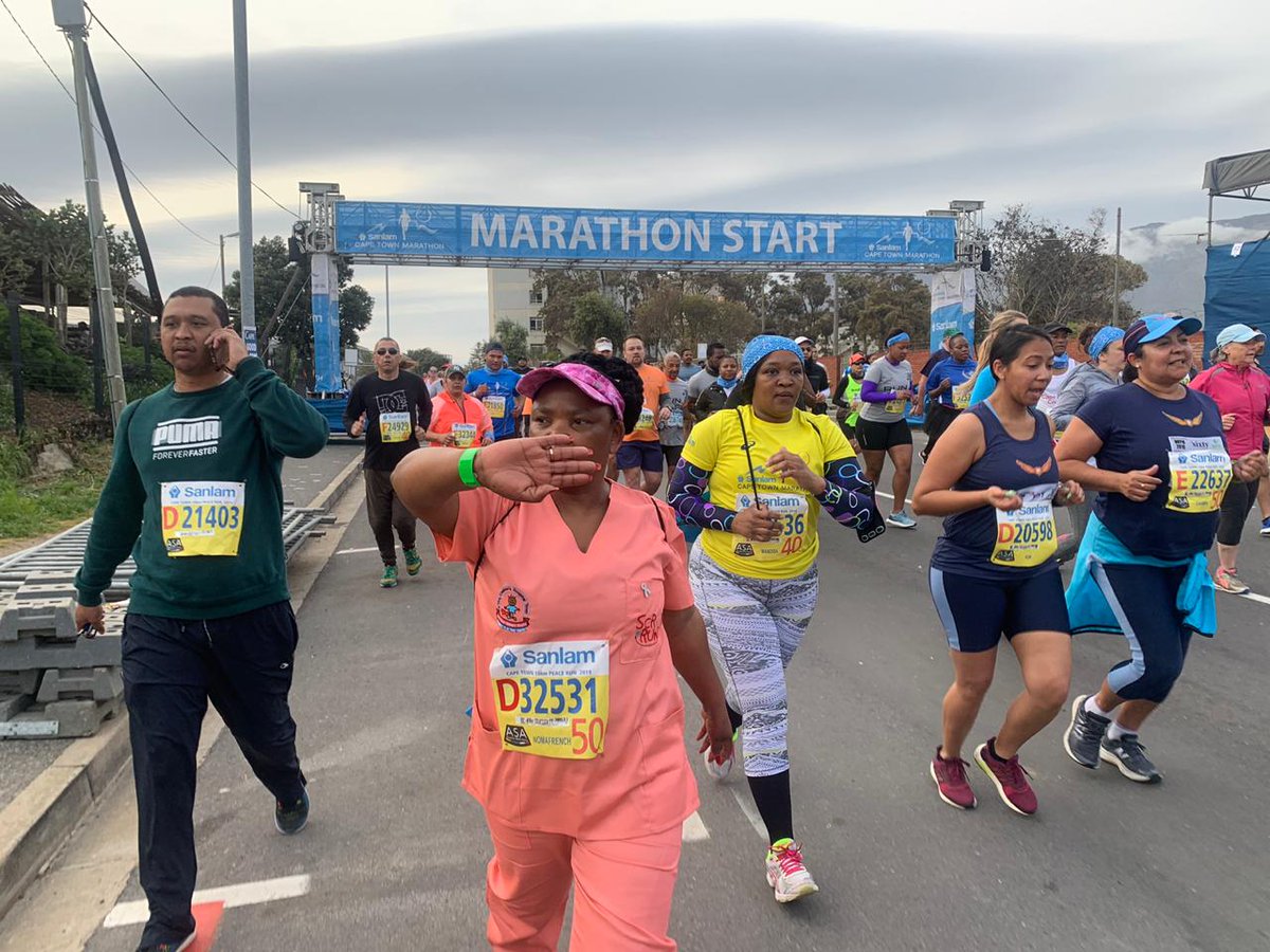 nomafrench's tweet photo. #CapetownMarathon 10km peace run #ScrubRun fundraising with Drs from @RCWMCH @chtrust1 @UCTHealthSci
Cc @WCHealthMEC @WestCapeHealth @WesternCapeGov @HealthZA https://t.co/Jc3fGPTpbx