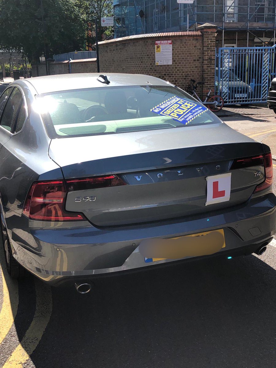 MPSSpecials's tweet photo. Lastly, Saturday saw the Charlton MSC Vehicle Enforcement Team back out again and seized these vehicles for No Insurance/ No Driving Licence in @MPSBarkDag. Vehicles seized and drivers processed for court! @DriveInsured #OperationReclaim https://t.co/jfwhnhK6HU