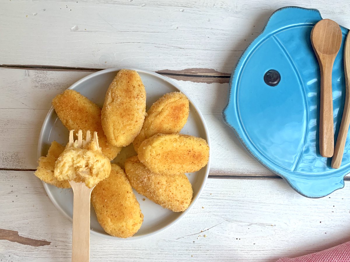 lamozzincarrozz's tweet photo. Polpettine salmone e patate | Ricette per bambini
https://t.co/Q5MGmeNVja
.
.
.
Alle polpette, non dicono mai di no, in particolar modo l'autosvezzante Bianca. 
.
#lamozzarellaincarrozza #lmic #ricetta #ricette #recipe #recipes #food #post #ricetteperbambini #babyrecipes #bambini https://t.co/YzazpqGHZd