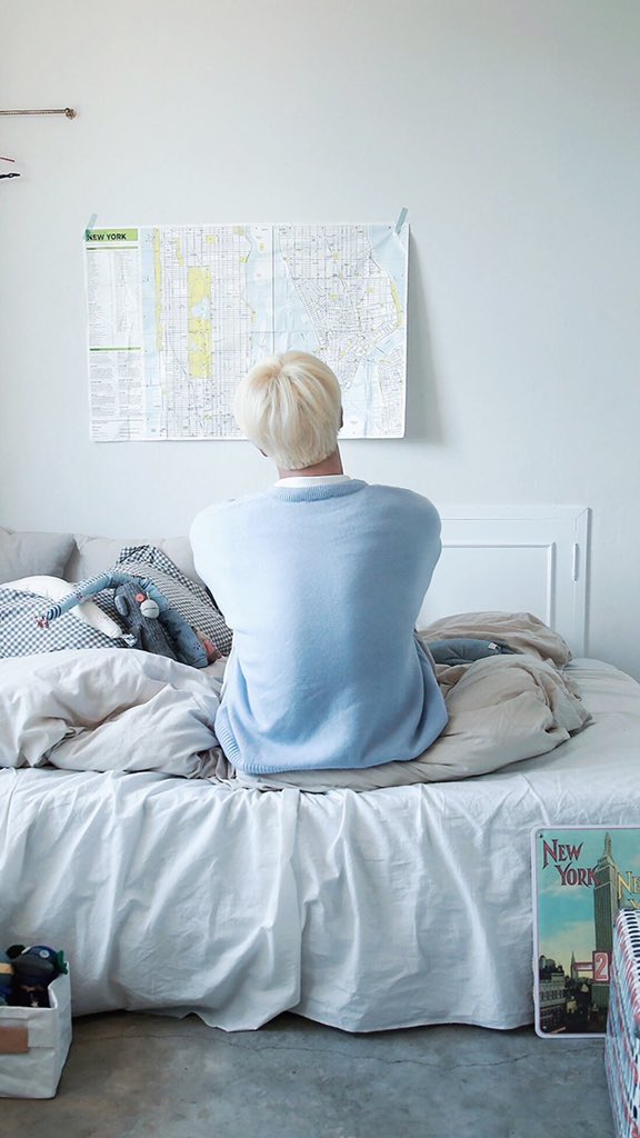 dulcetbangtan's tweet image. this is way too aesthetic. #KimSeokJin #Jin #DatBack