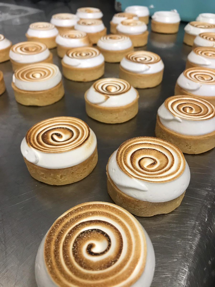 Calcot_and_Spa's tweet photo. Head Pastry Chef Nicolas, Sous Pastry Chef, Debby and team have been busy creating enticing elements for today’s Charity Polo Day #AfternoonTea 🌟🥂
Happy 10th anniversary #HAPolo19! @HospAction @hospactionsw Have a great day, all 🌳
#Cotswolds #HospitalityAction https://t.co/eF8qczUkJi