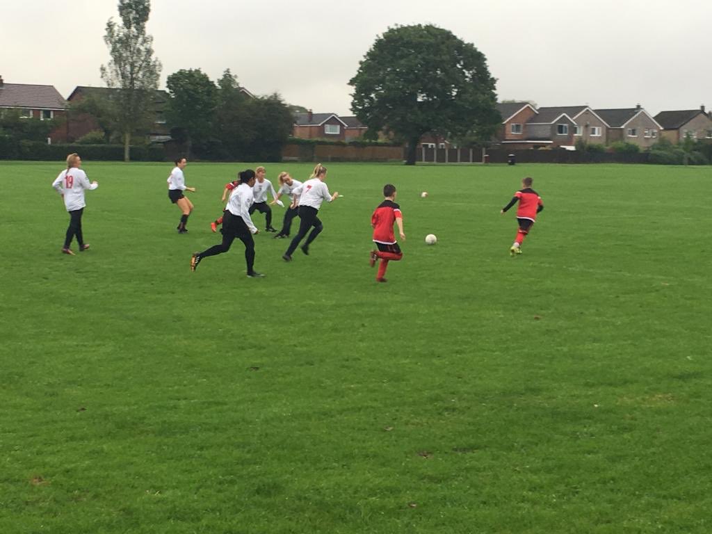 AndrewKilleen7's tweet photo. I would just like to thank everybody that sponsored our fundraising game between cadley mums & cadley whites.
The boys eventually ran out 22-0 winners in a very tight game but the mum worked very hard and did themselves proud. 😂😂😂
@cadley_fc #cadleyfc #cadleywhites https://t.co/3MjXFNFruT