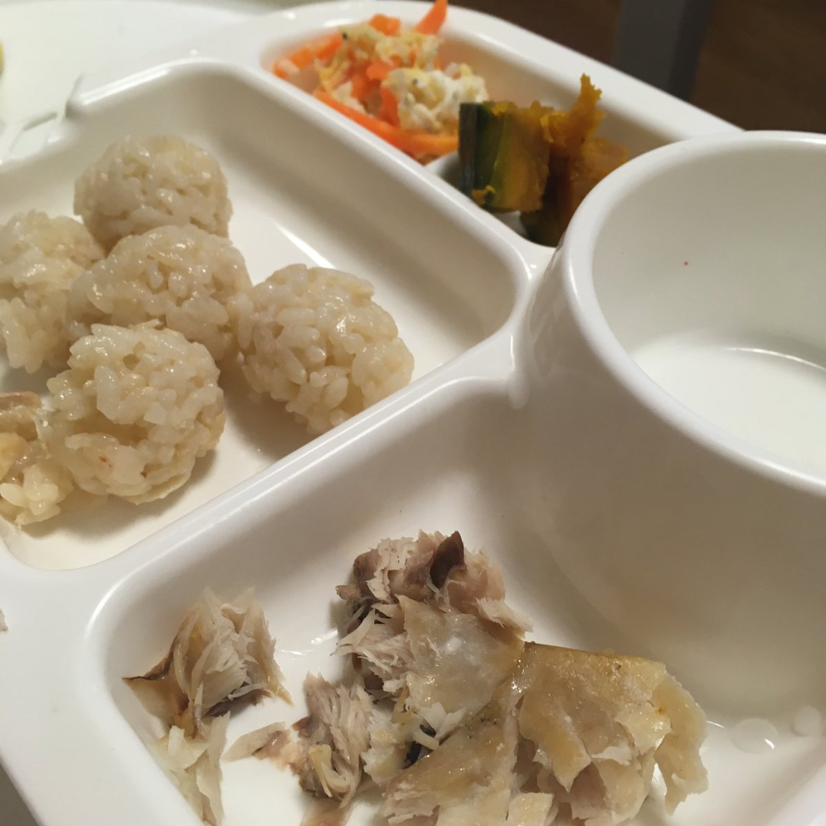 伏黒たかえ در توییتر 誰かの献立のヒントになりますように 今日は も ガスコンロ完全不使用です サワラ塩焼き 過熱水蒸気250 分 金目鯛ご飯おにぎり 人参しりしり しらすバージョン レンジ調理 まりえさんレシピ かぼちゃ煮物 オーブンレンジのレシピ集より