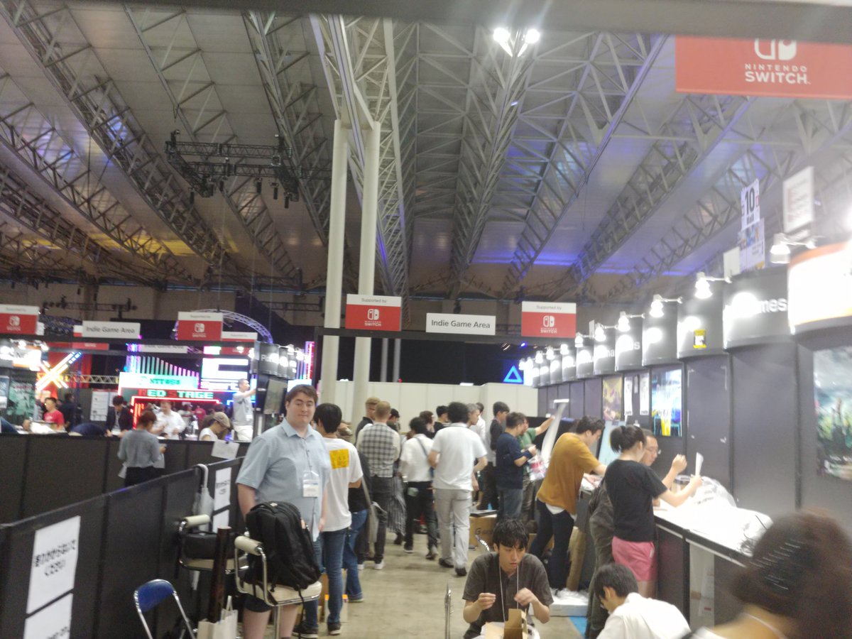 Protocultgames's tweet image. Alright screw this we goin home.
Shoutouts to @CapcomFighters for making the venue uninhabitable for the last day.