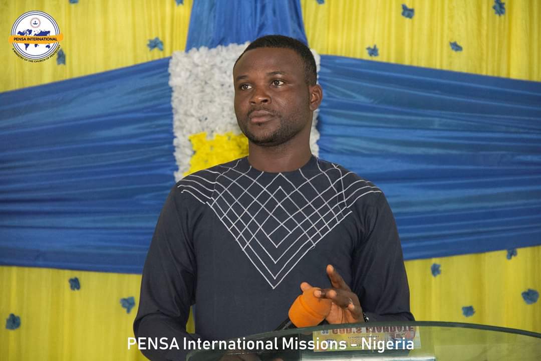 PensaIntl's tweet photo. Sunday Morning Service of the YOUTH / PENSA International Conference - Ignatius Uhuru College Of Education - Port Harcourt
#PIMissions
#PensaIntenational
#IntoTheWorldWeGo
#PossessingTheNations
#GOP19
#NijaMissions https://t.co/jAa4ojtTrP