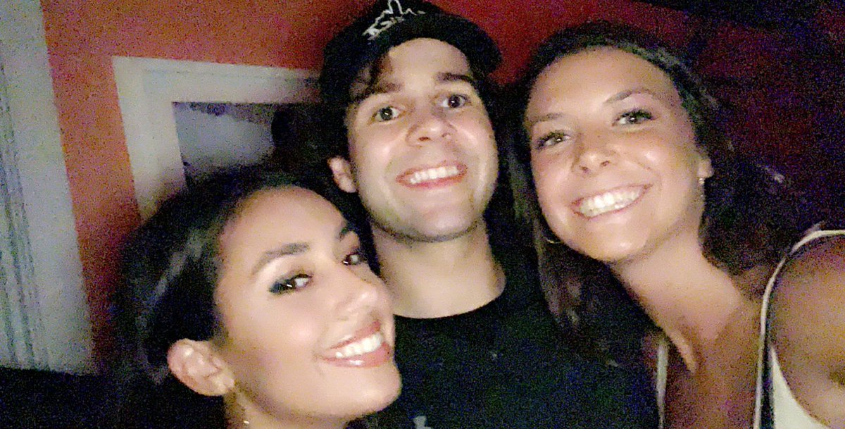 jlibs23's tweet photo. @DavidDobrik hey thanks for being so cool tonight! I forgot to tell you my brother loves u and says hi !!!! https://t.co/gcowK9fKbc