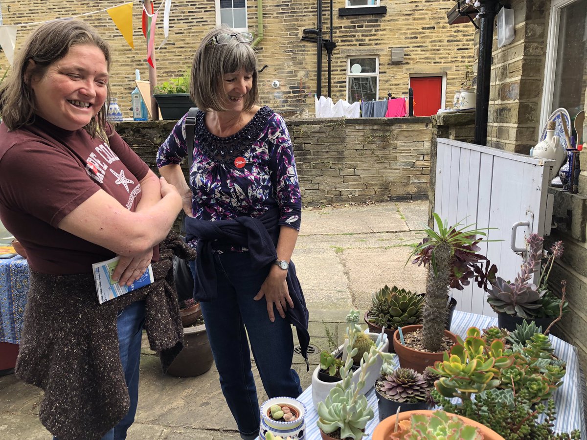 SaltsWalks's tweet photo. #BeatAPath to 47 Albert Rd #Saltaire today for displays of #cactus & #succulents by a member of the British C&S Society, which meets in the #Grade1Listed United Reformed Church, worth a visit too. A packed opening weekend for #SaltFest19 https://t.co/FkF4LBPi6L