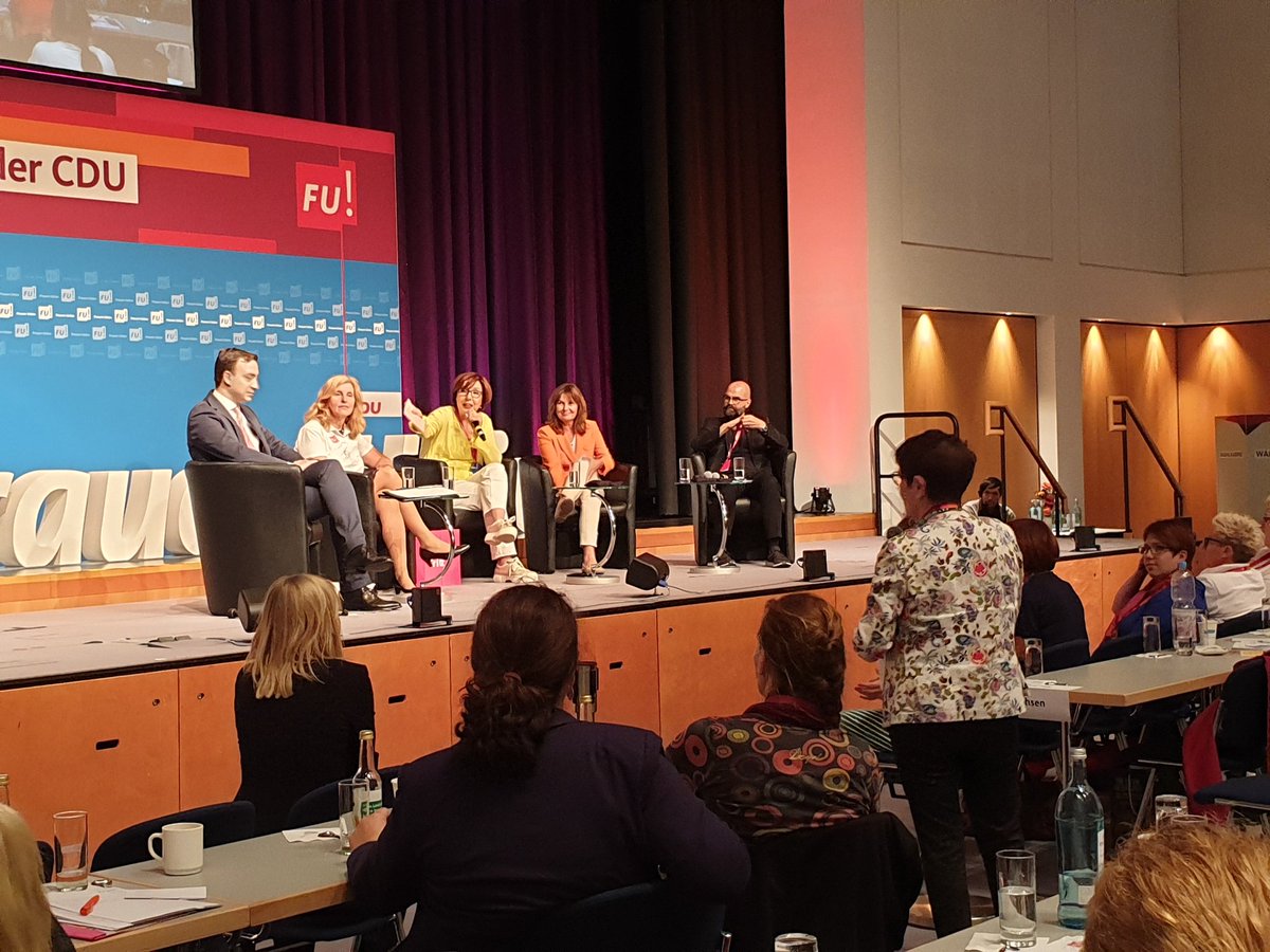 #MutMachtMehrMoeglich "Auch Geduld hat ein Ende" so Rita Süßmuth. Wir brauchen 50 % Frauen in den Parlamenten.