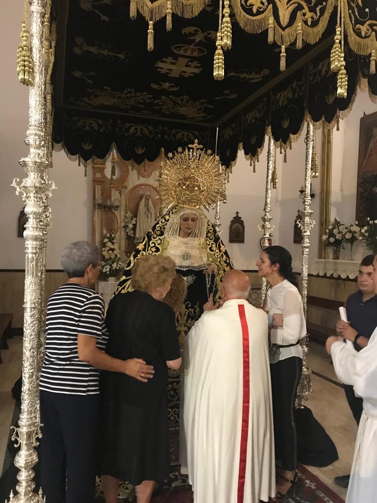 VeraCruzAlcal's tweet photo. Ayer tuvo lugar la Adoración Eucaristía al Señor y Exaltación al Santo Lignum Crucis. https://t.co/ZV62Ohytra