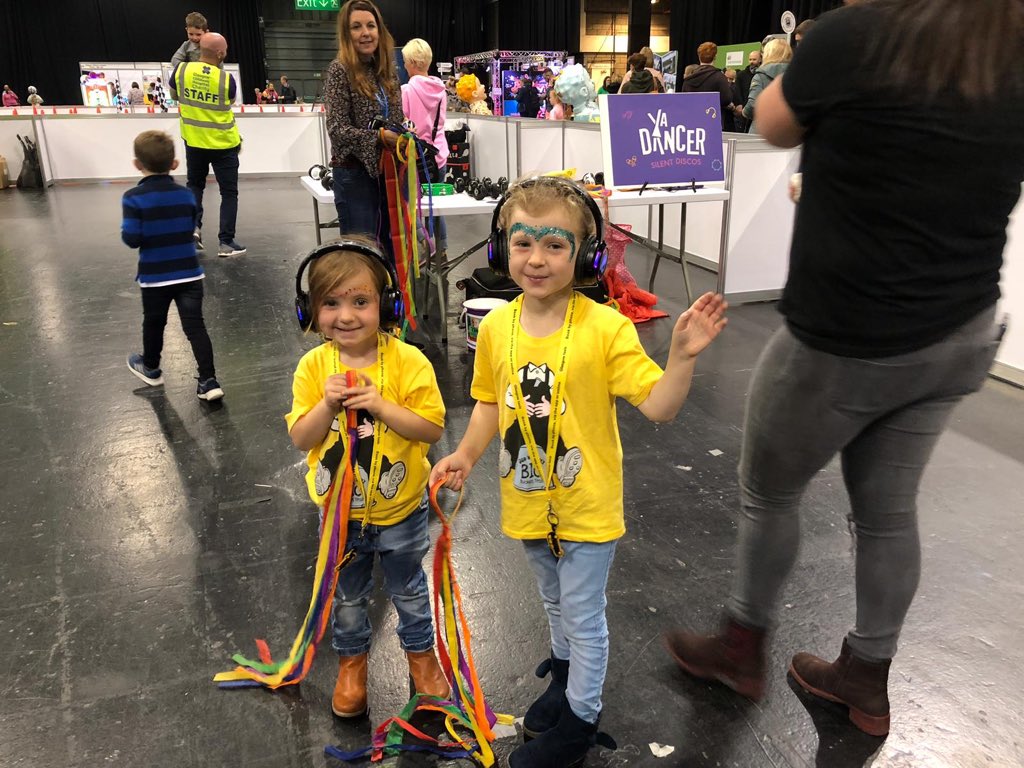 GCH_Charity's tweet photo. Final day of celebrations @SECGlasgow to say cheerio to @OWBIGBucket 😢🥳 

Just a wee reminder that trains to Exhibition centre are off due to engineering works so please plan your journey today! Replacement bus services available.

 https://t.co/Wh3h085H8Y https://t.co/OKPnXqHjRG