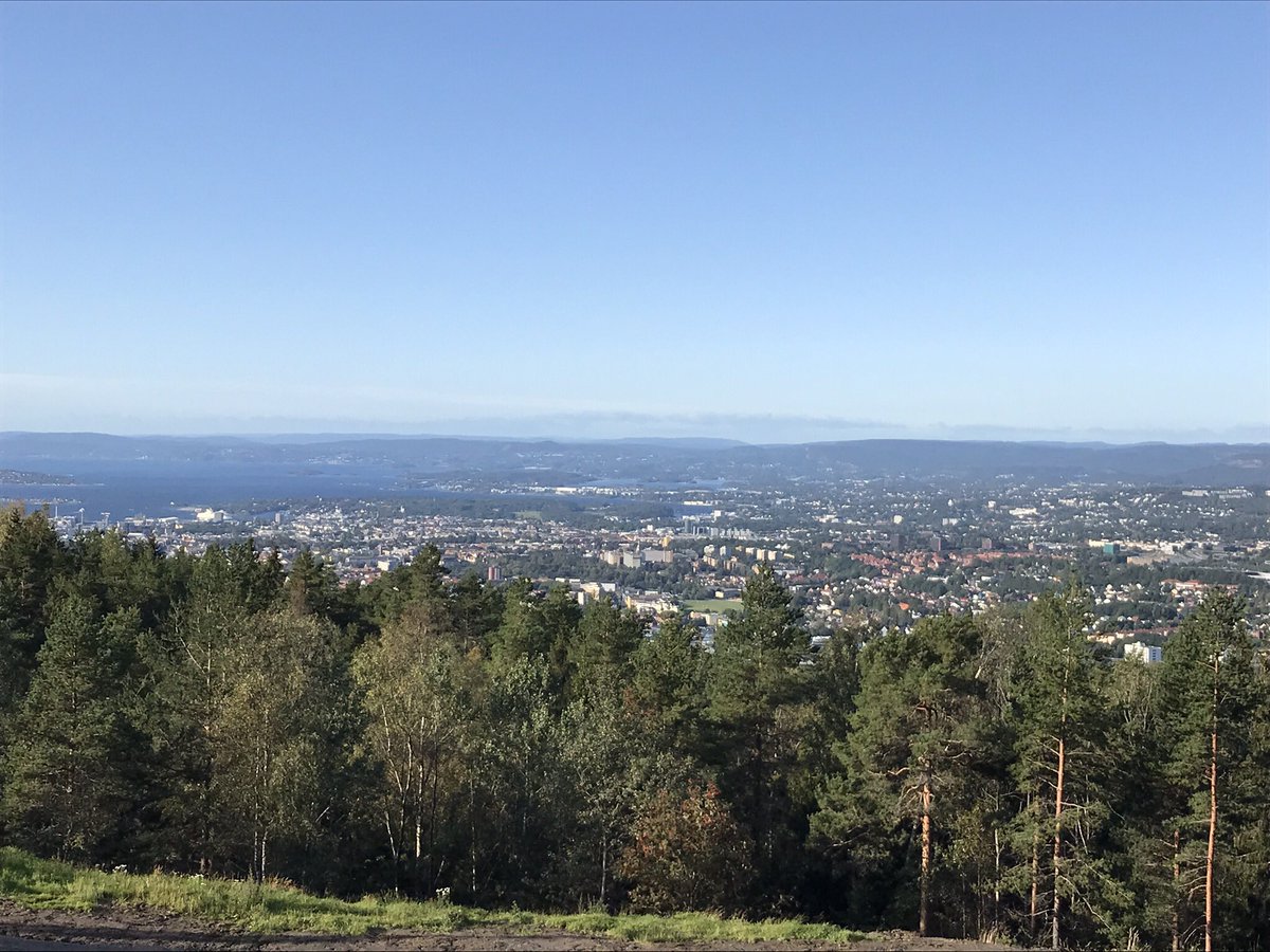 På tur til Grefsenkollen "Over Oslo" med Bo Kaspers Orkester på øret. Håper de kommer tilbake snart. 👍