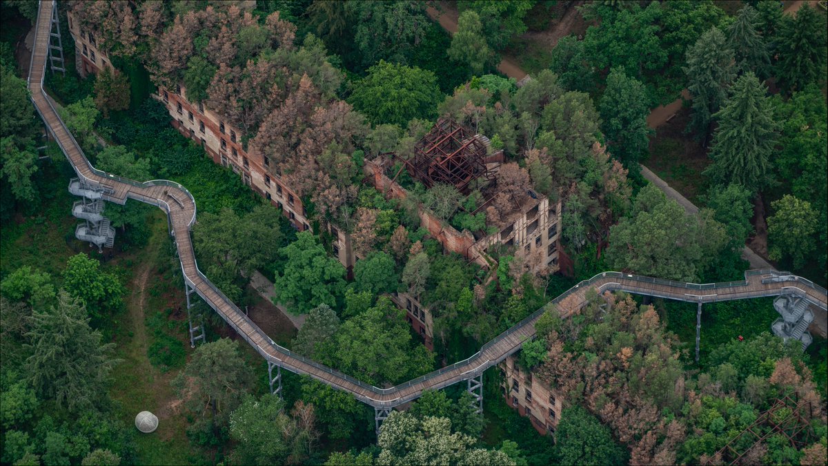 RadiosoundsV's tweet photo. Part 8 - #Verkehrsflieger #AntenneBrandenburg #rbb #aerialphotography #luftbilder #aerialshots #teufelsberg #nauen #beelitz #heilstätten https://t.co/HXQOkWS0kI
