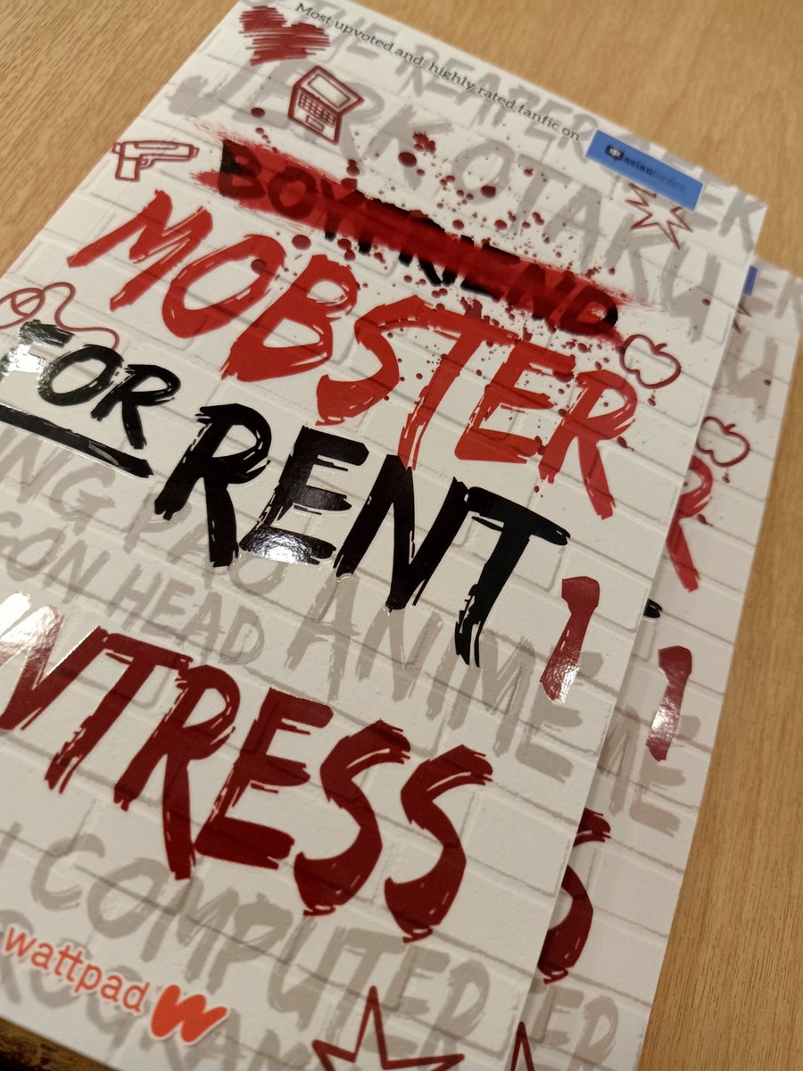 KitchJoAnne's tweet photo. @huntress2021 got our copies.. 😍 kinda sad that we were not able to get the keys nor the bookmarks but yeah... Still happy to get these babies 😊😊😊 #MIBF #MFR1 #MobsterForRent #Bookware https://t.co/5J04SxdkVF