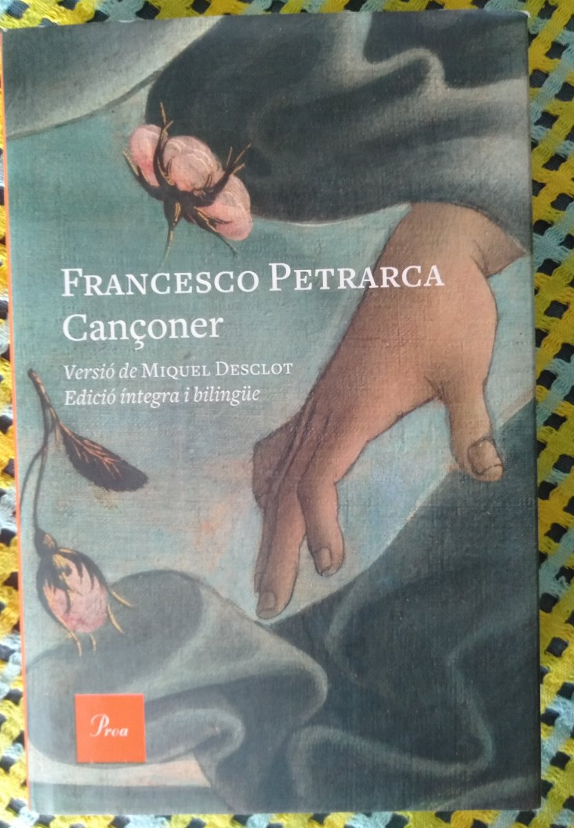 ClaudiaSerraG's tweet photo. Dia 4. Accepte el repte de @Nooelia96 de publicar 7 cobertes de llibres que estime, sense explicacions, sense ressenya. Cada vegada que en publique una, demane a algú d'unir-se al joc. Avui el repte és per  
@AndreaRuizGarci https://t.co/GE3oDzhspp