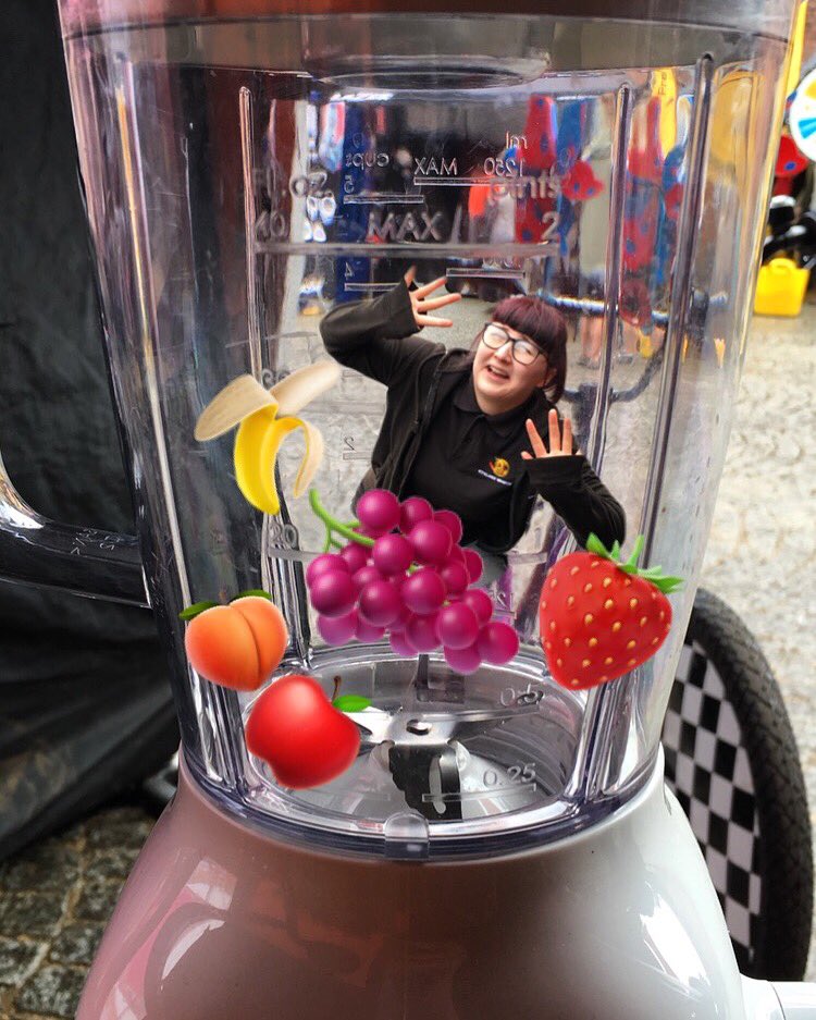 CycloneWorks's tweet image. Quick! Come make a smoothie before we blend any more staff!! #letsridemanchester #letsride #manchester #britishcycling #hsbc #smoothie #fruit #healthy #recycle #delicious
